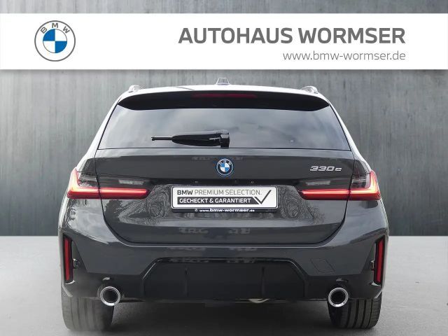 BMW 330 330e M-Sport Touring