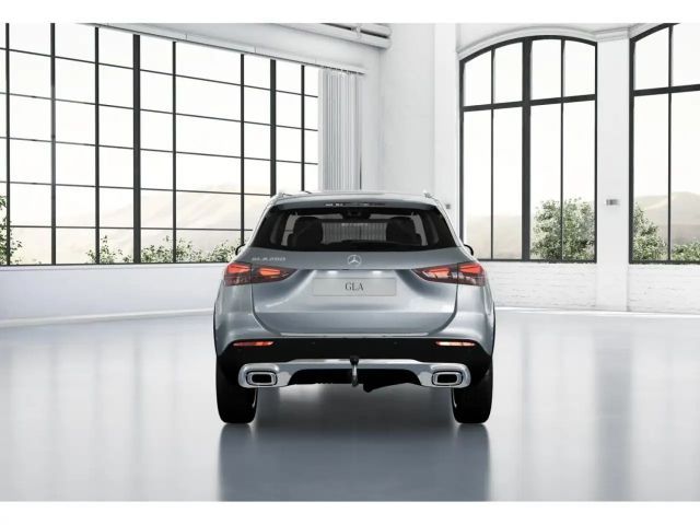 Mercedes-Benz GLA 200 Progressive