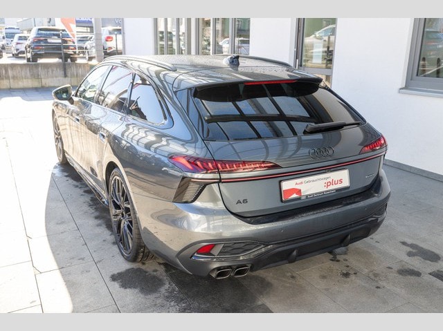 Audi A6 Avant Quattro S-Tronic