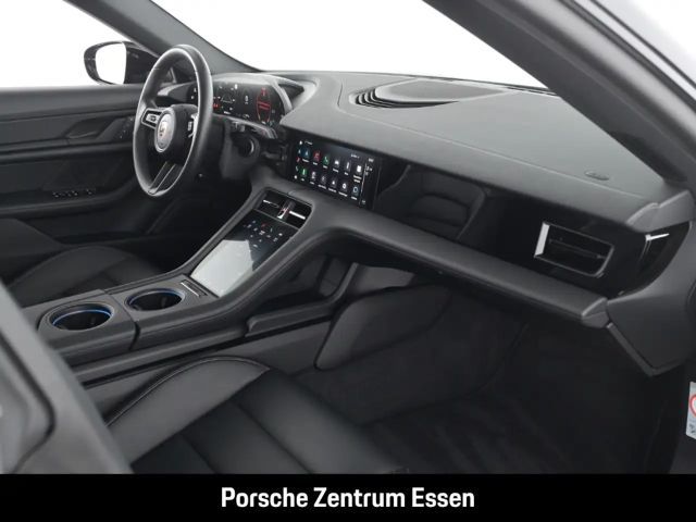 Porsche Taycan 4 Cross Turismo