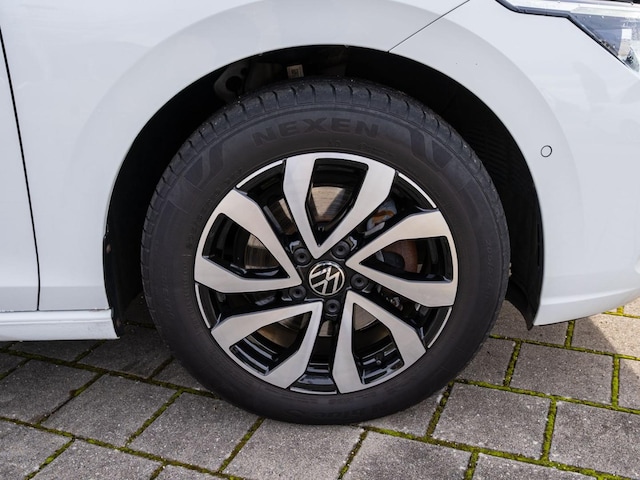 Volkswagen Golf 1.5 eTSI DSG