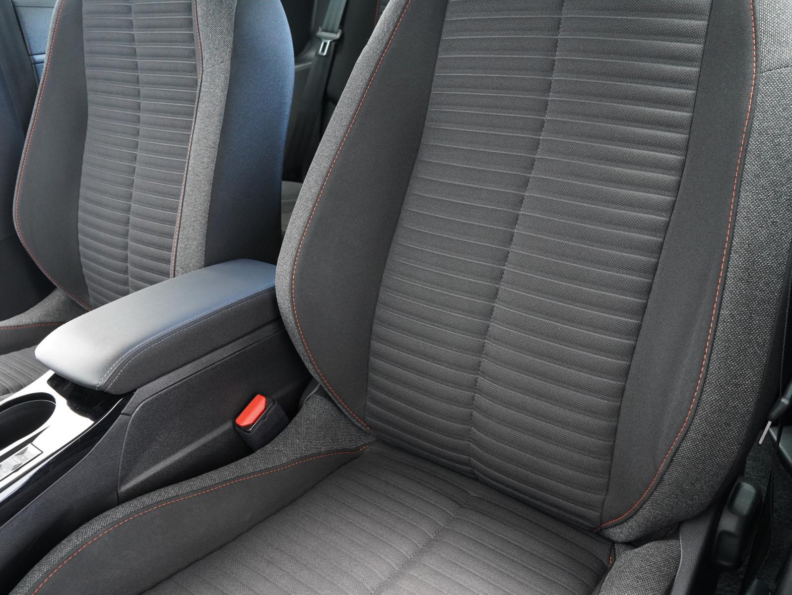 Peugeot E-208 Active Pack