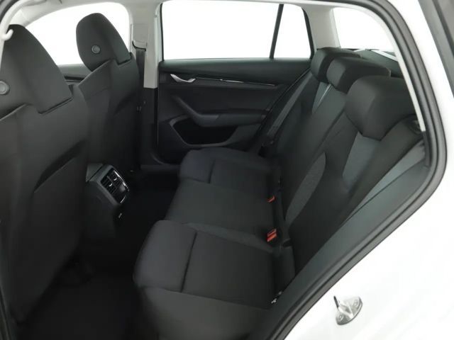 Skoda Octavia Essence TSI