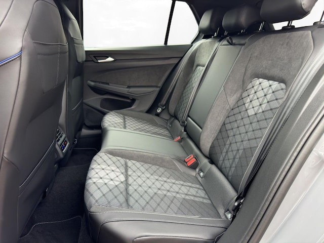 Volkswagen Golf DSG Golf VIII IQ.Drive R-Line