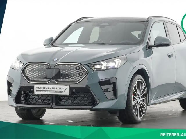 BMW iX2 xDrive30