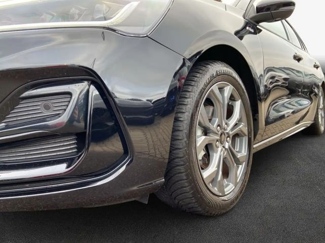 Ford Focus ST Line Wagon