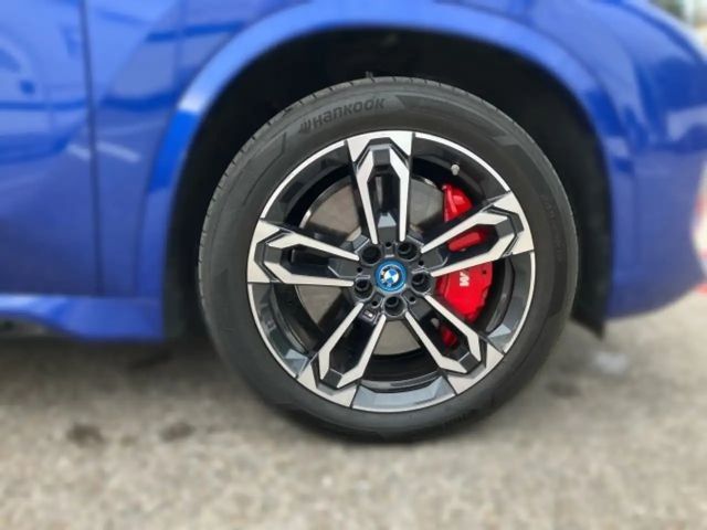 BMW iX1 xDrive30