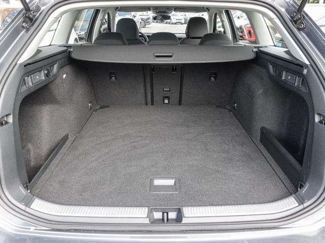 Volkswagen Passat 1.5 eTSI DSG Variant