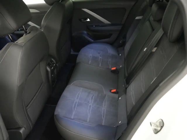 Opel Astra Sports Tourer Ultimate