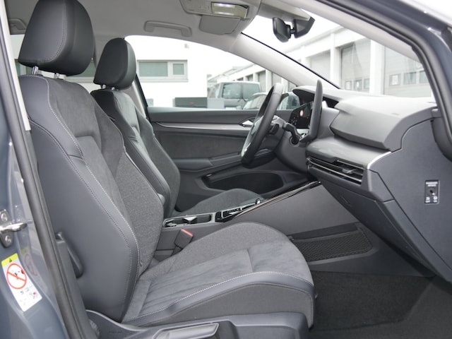 Volkswagen Golf 2.0 TDI DSG Style