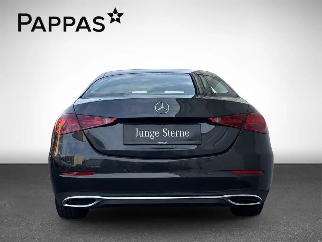 Mercedes-Benz C 180 Sedan