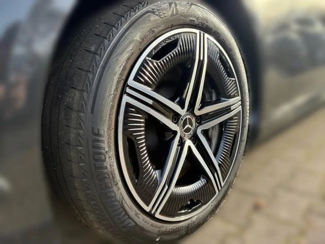 Mercedes-Benz EQE 350 AMG Line Sedan