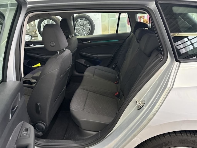 Volkswagen Golf 1.5 eTSI DSG Life Variant