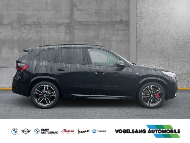 BMW iX1 Sedan xDrive30