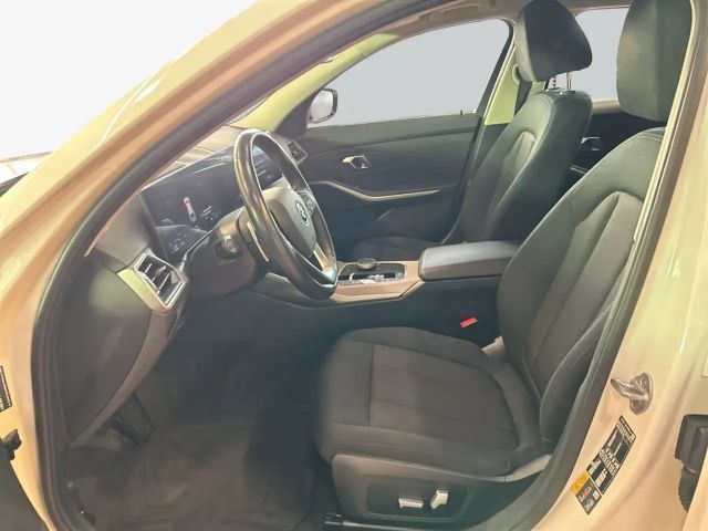 BMW 320 320e Touring xDrive