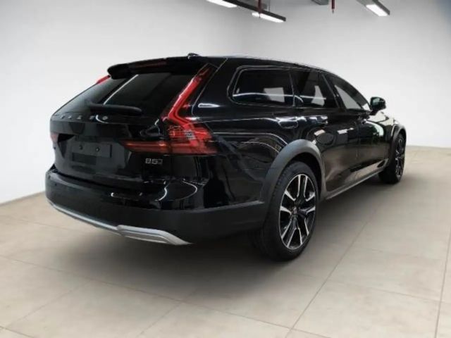Volvo V90 Cross Country AWD Plus