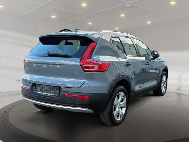 Volvo XC40 Momentum
