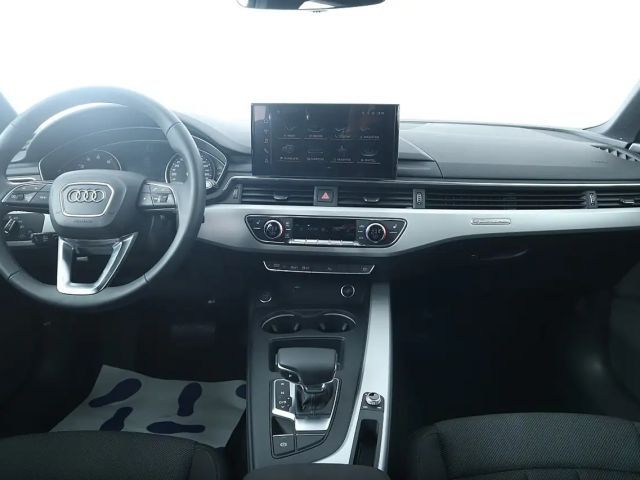 Audi A4 40 TFSI Avant Quattro Sport