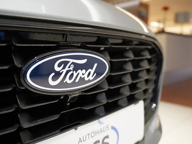 Ford Puma EcoBoost Titanium