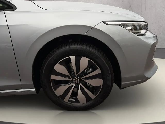 Volkswagen Golf 1.5 eTSI DSG Golf VIII