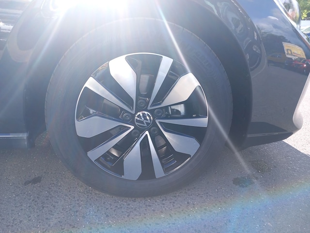 Volkswagen Golf 1.5 eTSI DSG Golf VIII