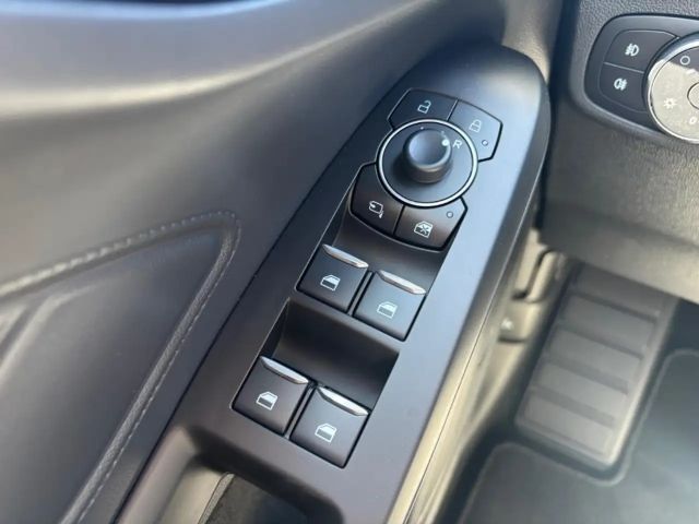 Ford Focus EcoBoost ST Line