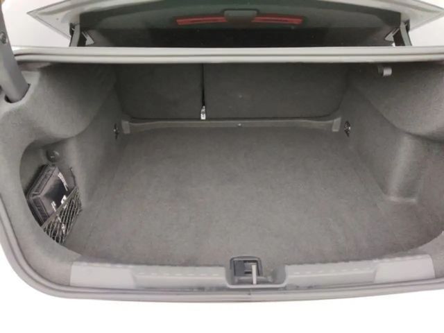 Audi A3 30 TFSI Business S-Line Sedan