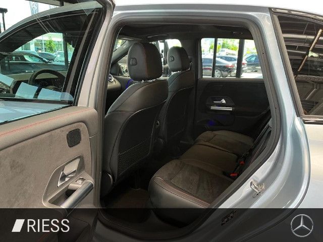 Mercedes-Benz B 180 Sedan