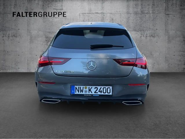 Mercedes-Benz CLA 200 AMG Line Shooting Brake