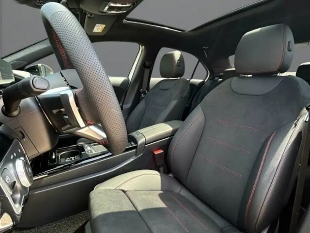 Mercedes-Benz A 200 AMG Line