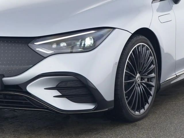 Mercedes-Benz EQE 350 AMG Line Sedan