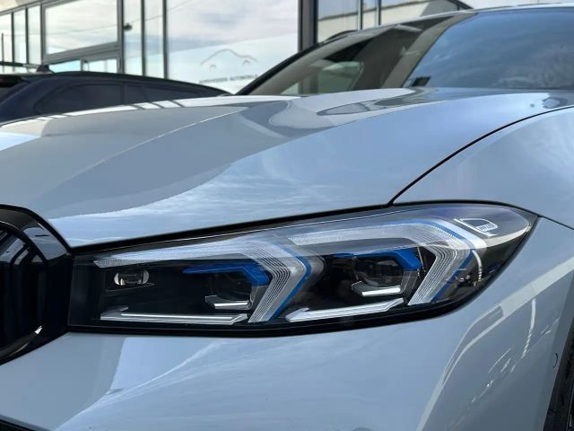 BMW 330 330d M-Sport Touring xDrive