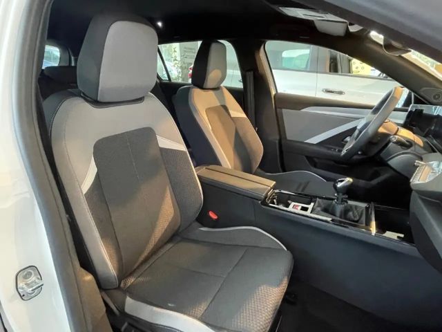 Opel Astra Edition Sports Tourer