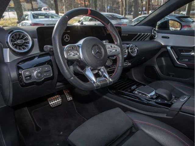 Mercedes-Benz A 35 AMG 4MATIC AMG Line