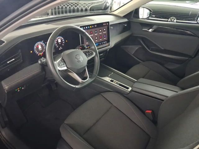 Volkswagen Passat 1.5 eTSI DSG Variant