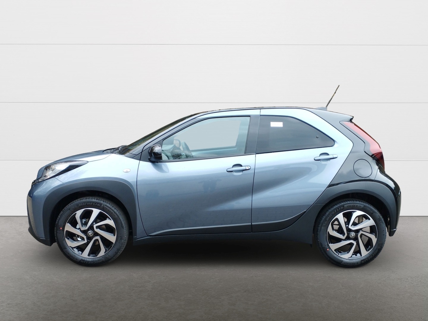 Toyota Aygo X 5-deurs Basis