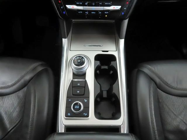 Ford Explorer Platinum