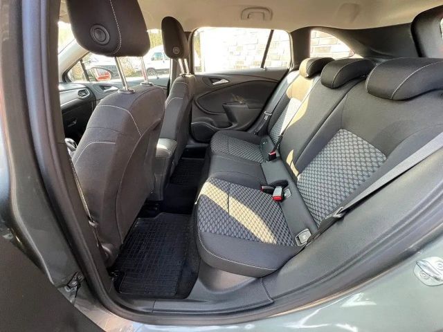 Opel Astra Edition Sports Tourer