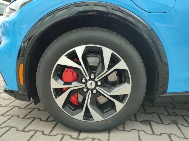 Ford Mustang Mach-E AWD Premium