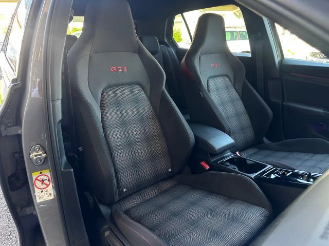 Volkswagen Golf DSG GTI