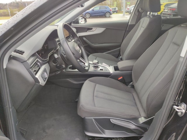 Audi A4 30 TDI Avant S-Tronic