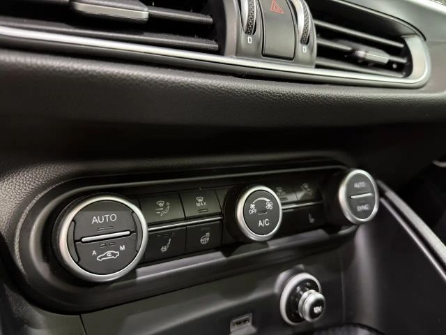 Alfa Romeo Stelvio Q4 Quadrifoglio