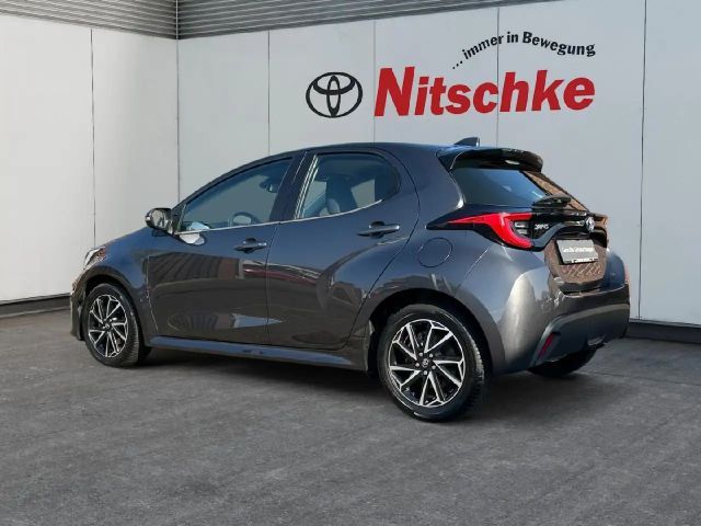 Toyota Yaris Comfort Hybride Team D