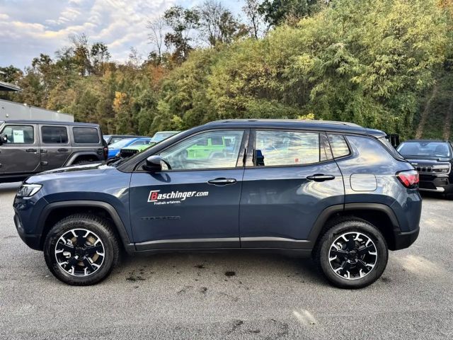 Jeep Compass 4xe Overland
