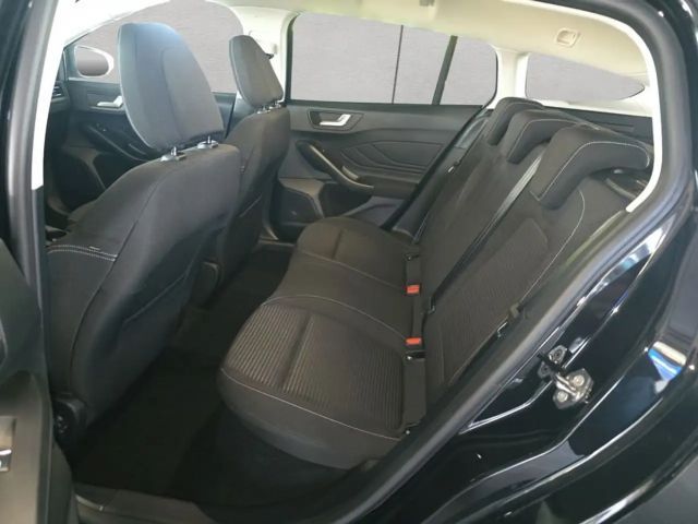 Ford Focus Titanium Wagon