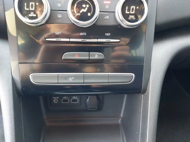 Renault Megane Business Line Combi TCe 140