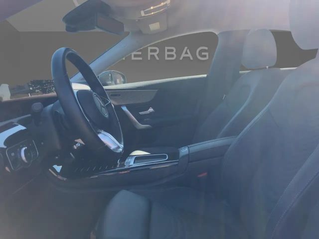 Mercedes-Benz CLA 180 Coupé Progressive