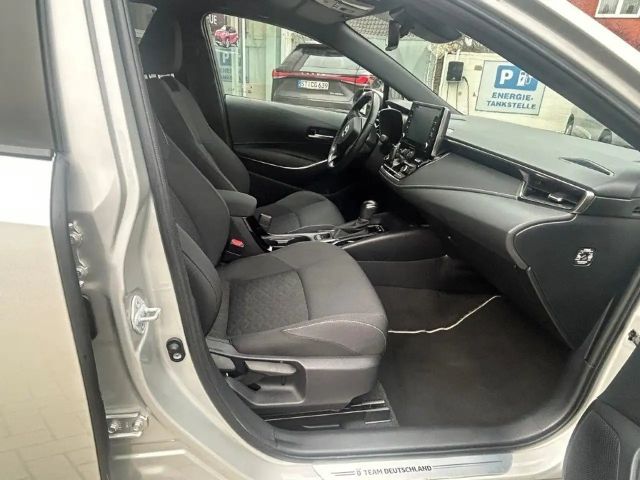 Toyota Corolla Hybride Team D