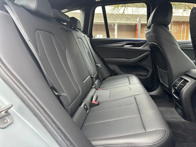 BMW X3 40d Head-Up HiFi DAB WLAN Pano.Dach RFK Shz