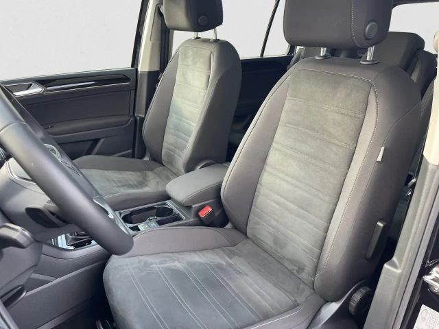 Volkswagen Touran 7-zitter DSG Highline R-Line